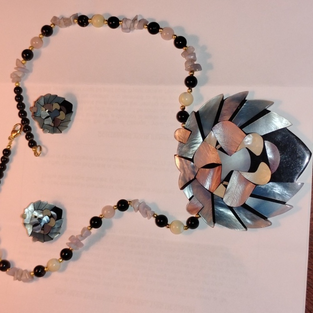 Lion Jewelry Set.